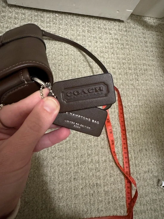 Coach Hamptons Bag in Maple - Picture 8 of 11